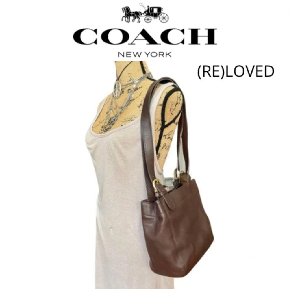 COACH Vintage Buckle Bag Coach Forever Collection Style No. N F8P-4157
